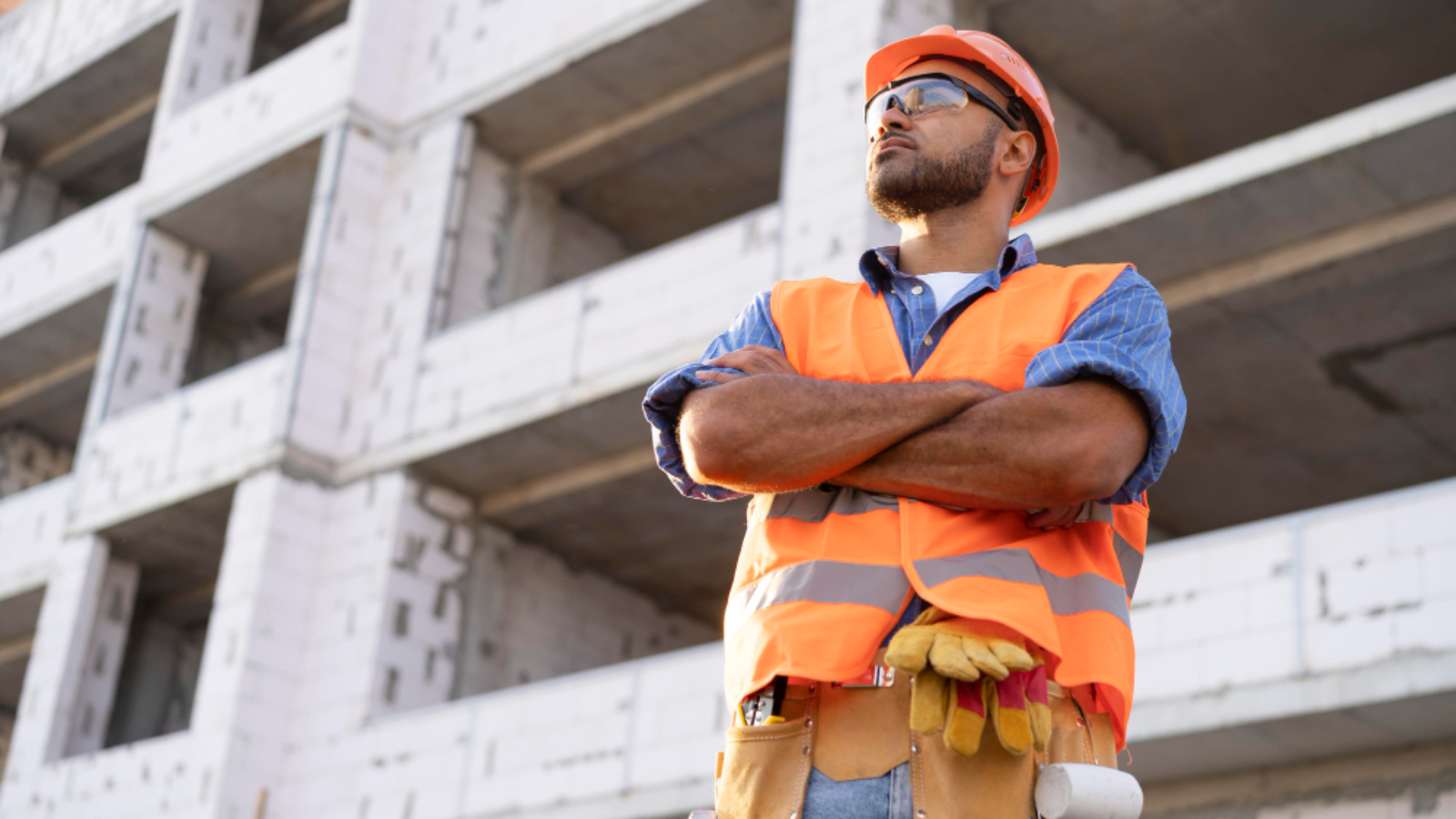 building-and-construction-worker-on-the-site (1)